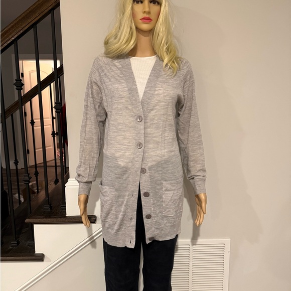 United Colors Of Benetton Sweaters - United colors of Benetton cozy lightweight Gray Cardigan Sweater